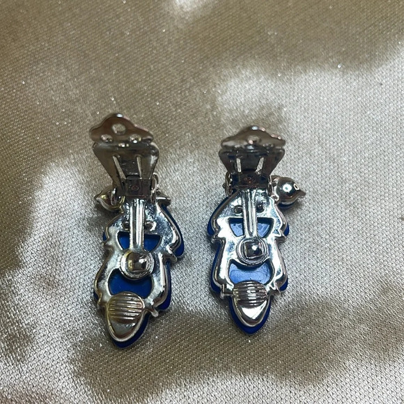 Blue Leaf Lisner Clip on Earrings - Picture 5 of 6